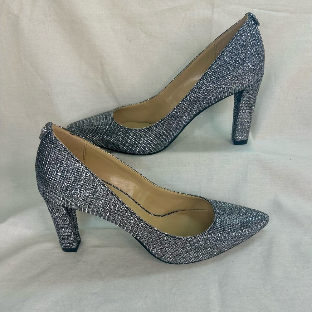 NWT Michael Kors Silver Metallic Glitter Pumps – Size 7.5 –  Party, Wedding